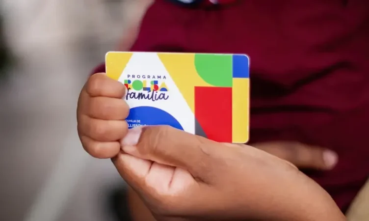 Caixa começa a pagar Bolsa Família de setembro par