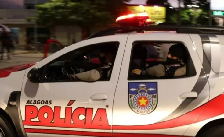 Dois adolescentes são apreendidos após roubo de mo