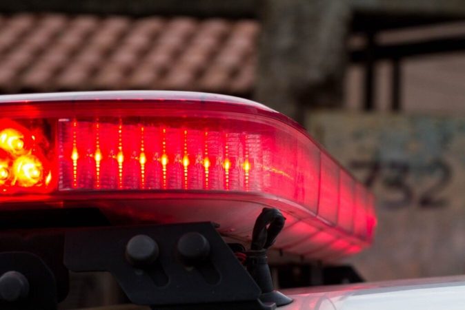 Homem é morto a facadas durante briga no bairro Vi